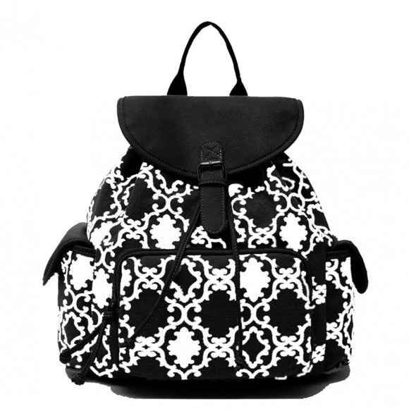 Meet your Posher, Misty - Picture 11 of 16